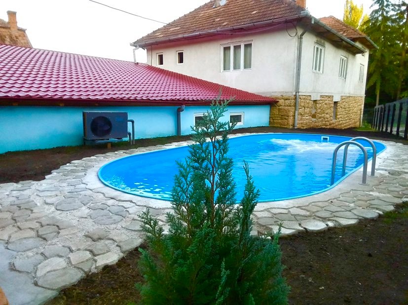 Piscina terminata amenajata